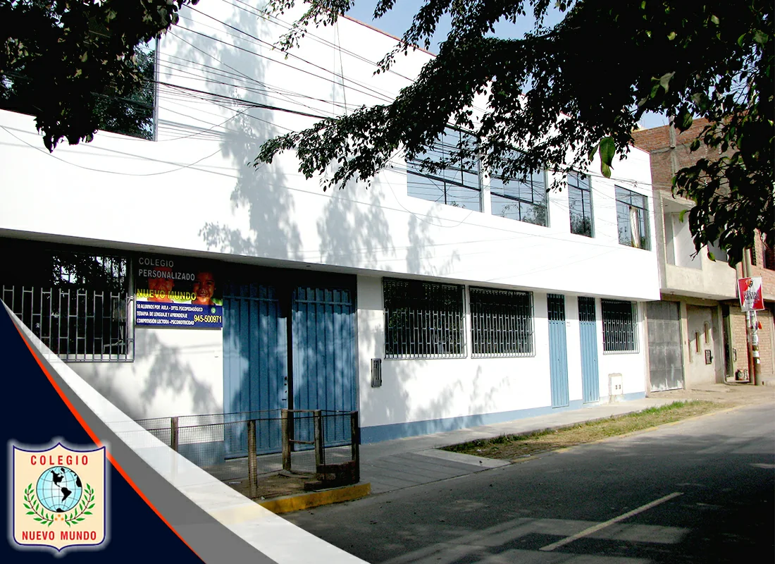 Exterior del Colegio Personalizado Nuevo Mundo